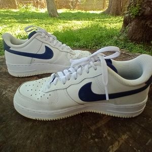 Nike Air Force 1